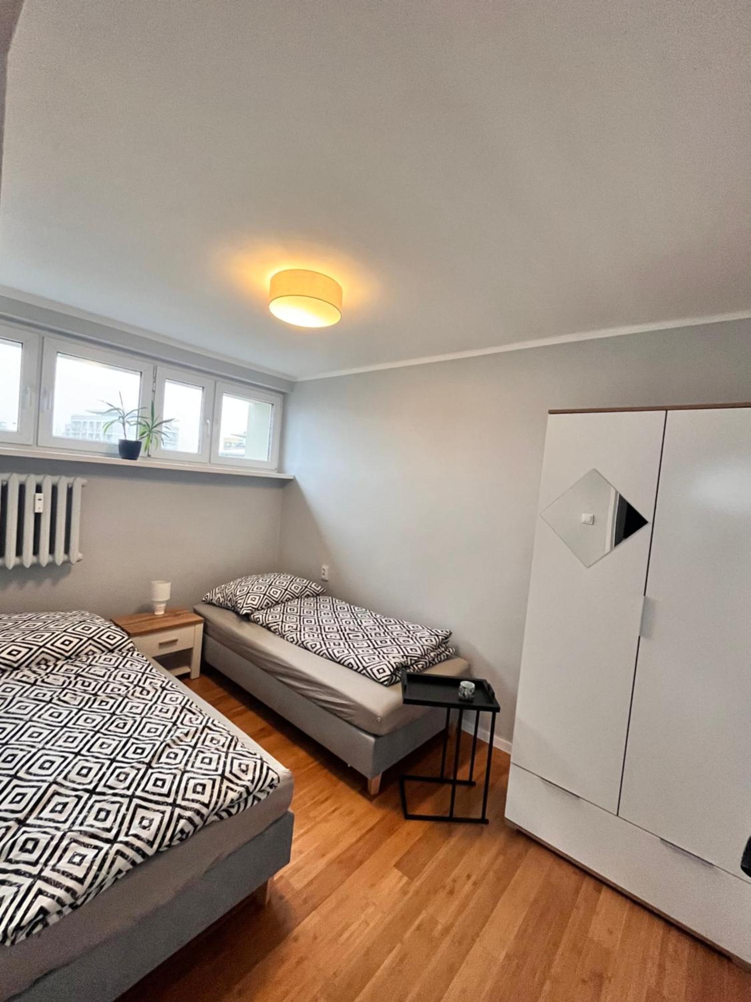Apartament Z Widokiem Na Spodek Катовице Екстериор снимка